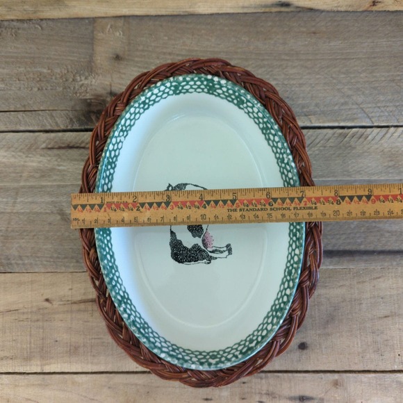 Vintage 1995 Stoneware Cow Casserole Dish by Teamson with Serving Basket - Picture 10 of 11